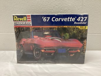 1998 Sealed Revell 1967 Corvette 427 Roadster Model