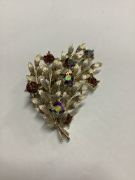 Signed Lisner Brooch