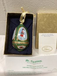 Mr Christmas Victorian Musical Ornament