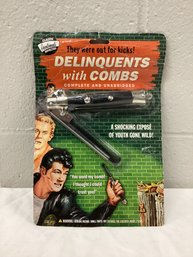 Novelty Switchblade Comb NIP