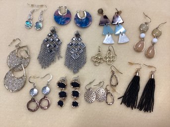 12 Pair Fashion Earrings