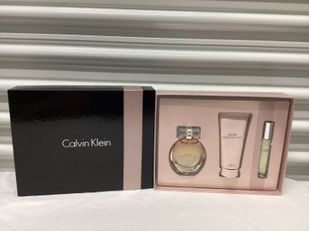 New In Box Calvin Klein Sheer Beauty Perfume Set