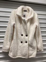 New With Tags Pretty Garden Cream Color Plush Jacket