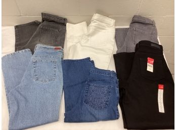 Six Pair Gloria Vanderbilt Jeans