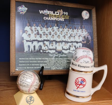 NY Yankees World Series Champions Plaque Including Facsimile Balls