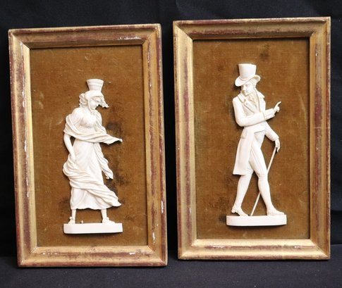 Vintage/antique Carved Bone Bas-relief Portraits Of A Gentleman And Lady In Frame With A Velvet Backdrop