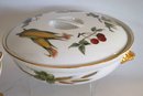 .Royal Worcester Evesham Includes Large Casserole Dish, Souffl And More