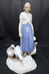 Vintage Bing And Grundahl Porcelain Goose Girl Figurine.