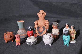Southwestern/New Mexican Style Pottery Miniatures As Pictured