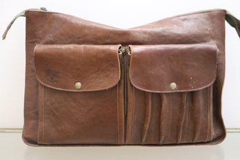 Il Bisonte, Italy, Leather Briefcase With 2 Exterior Pockets.