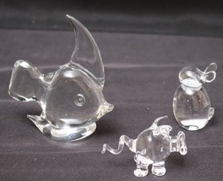 Steuben Crystal Fish, Bunny, And A Piggy Figurine Sizes 1.5 Inches To 5 Inches Tall