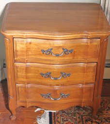 Vintage Solid 3 Drawer French Oak Wood Chest/nightstand Made With Quality Tongue And Groove Craftsmanship