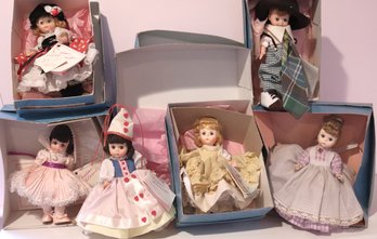 Lot Of 6 Madame Alexander Dolls In Boxes With Queen Of Hearts