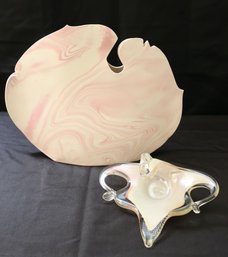 Two Decorative Pieces With Pink Swirled Vase Signed Leung & Murano Glass Swan