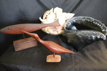 Vintage Roseville USA Conch Seashell Decor Including Carved Wood Bird And Fish, Including Bowl With Assorted S