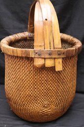 Large Woven Wicker Style Basket