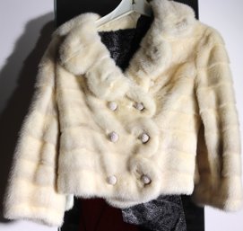 White Mink Approximate Size Small/ Medium As Pictured