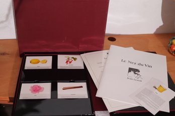 Le Nez Du Vin Jean Lenoir Aroma Book, Great For Wine Enthusiast!.