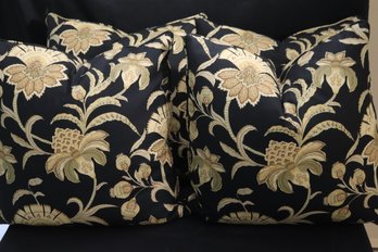 Set Of 4 Black With Floral Design Linen Zipper Pillows