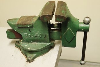 Vintage Green Bench Vice No 400