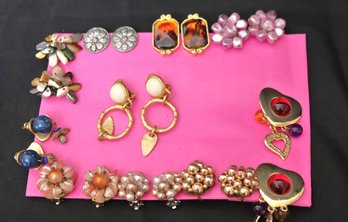 Lot Of 10 Vintage Pairs Of Fashionable Clip-on Earrings With Assorted Designs
