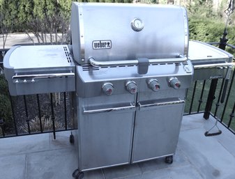 Weber Outdoor Gas Grill With Working Order, With Cover, And 2 Propane Tank