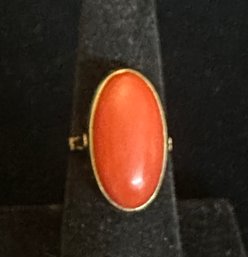 18K YG LOVELY OVAL CORAL CABUCHON RING - SIZE 7 - SIGNED