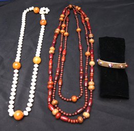 2 Pretty Beaded Necklace Plus Medium Stretch Metal Bracelet With Mililform Beads