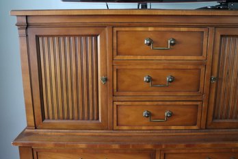 Heritage Furniture Honey Toned Wood Dresser With Brass Handles