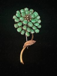 14k YG Vintage Jade Brooch Pin In A Flower Design-Signed Trio