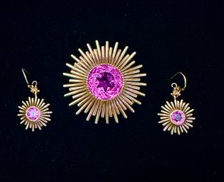 14K YELLOW GOLD EXQUISITE PINK TOURMALINE SUNBURST BROOCH PIN AND MATCHING PAIR OF EARRINGS