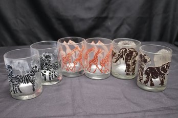 A Set Of 6 Drinking Glasses With Safari Theme Animals By Tastesetter