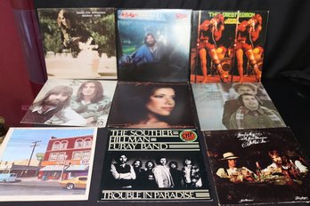 Lot Of 9 Vintage Record Albums With Simon And Garfunkel And Loggins Messina, And Others.