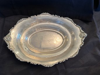 VINTAGE .800 SILVER FOOTED BREAD/FRUIT BOWL WITH EXCELLENT DETAIL
