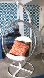 Standing Bubble Chair With Cushion
