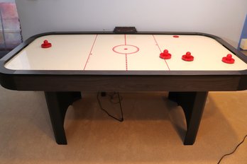 SS Air Hockey Game Table And Pucks, In Working Order.