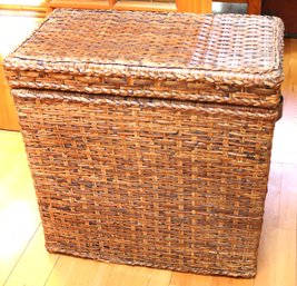 Woven Wicker Laundry Basket With 2 Storage Compartments