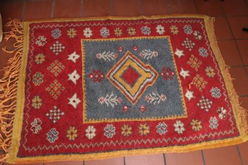Moroccan Courante Wool Prayer Rug