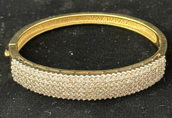 14K YG Diamond Studded Bracelet, Contains Approximately 170 Individual Diamonds
