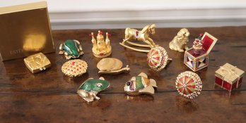 Collection Of Este Lauder Miniatures Including Virgo Compact As Pictured Assorted Sized Pieces