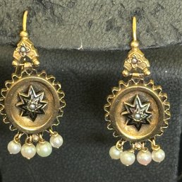 14K YG PAIR OF STAR DESIGN EARRINGS WITH SEED PEARL ACCENTS