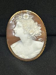 18K YG Large Detailed Cameo Brooch Pendant Of Woman With Flowers In Hair