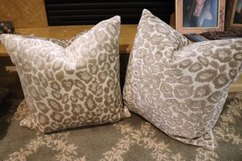Pair Of Decorative Leopard Print Style Zipper Pillows
