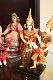Vintage Travel Dolls In Traditional Attire Includes Israeli Doll
