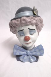 Vintage Lladro, Porcelain Glazed Clown With Smile And Big Bow Tie.