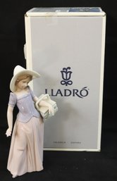 Tailor Made 06489 Lladro Porcelain Figure With Original Box