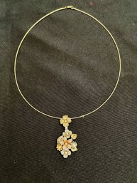 14K YG 15.5 Inch Wire Choker With Tricolor Gold And Diamond Floral Motif Pendant
