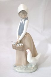 Nao Handmade In Spain Porcelain Figurine Of A Lady With Chicken