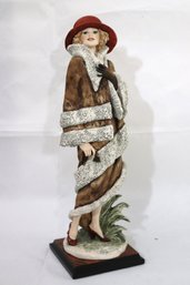 Vintage 1995 Giuseppe Armani Florence Limited Edition 2376/5000 - Lady In Coat With A Red Hat