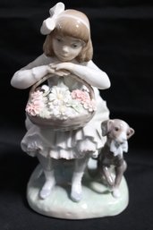 Girl With Flowers 1088 Lladro Porcelain Figure